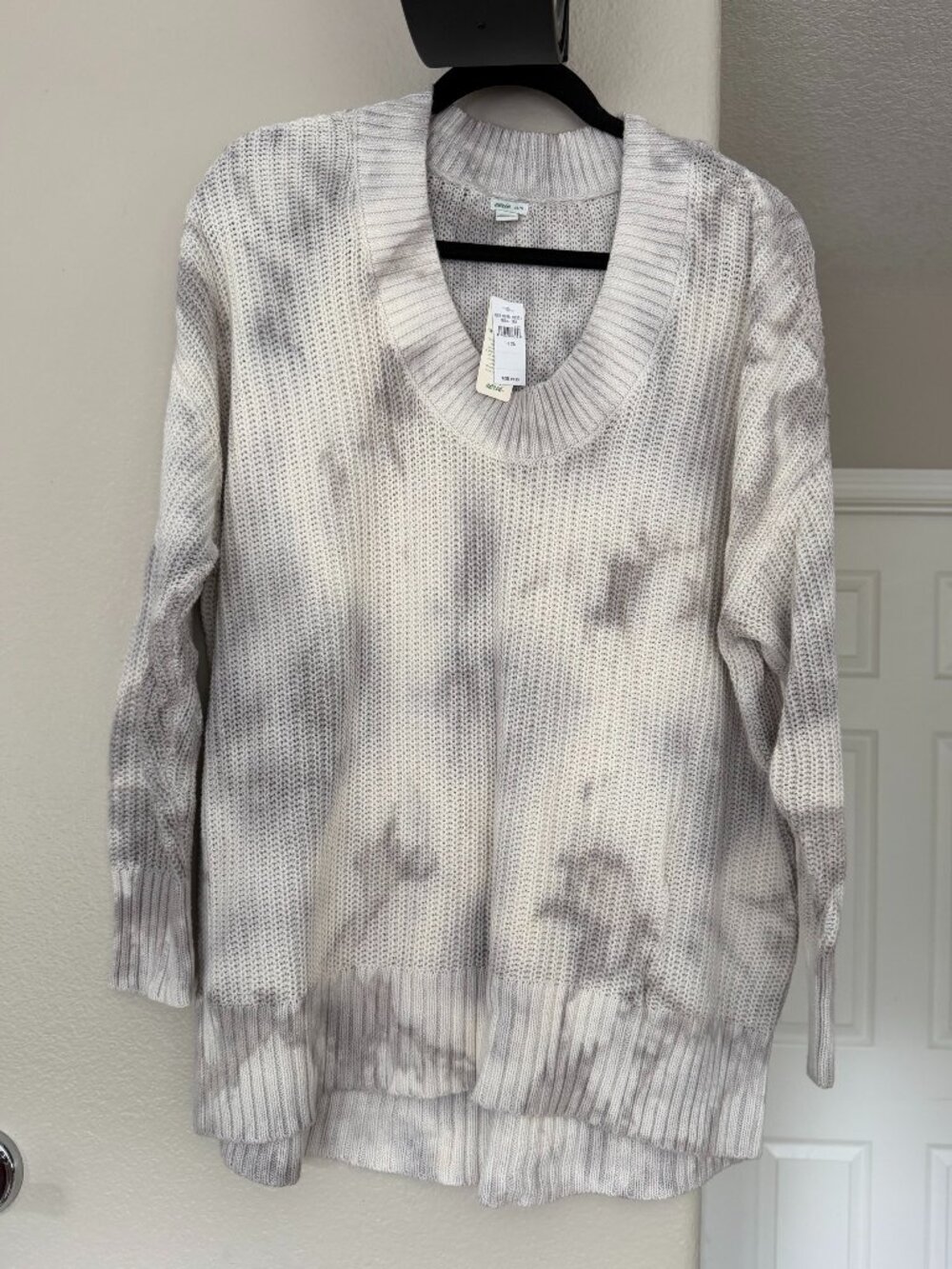 NWT - Aerie Gray/White Tie Dye Sweater, Size XS